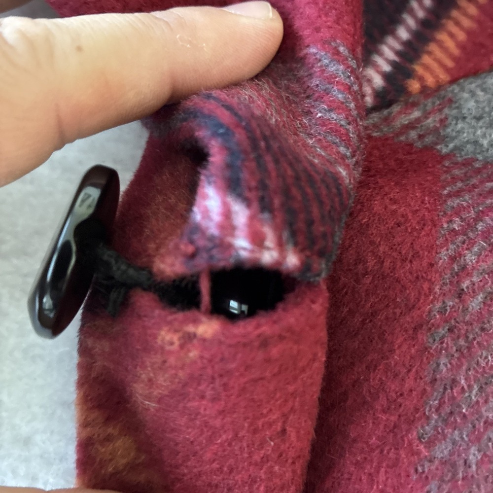 Henig Furs "Fine Furs for 5 Generations" Wool Poncho Rabbit Fur Collar Old Money - Picture 16 of 16